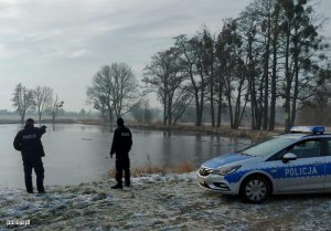 Ostrzegamy przed wchodzeniem na zamarznięte zbiorniki wodne