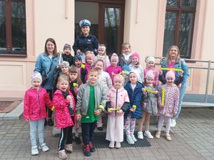 Przedszkolaki z wizytą w wołowskiej komendzie