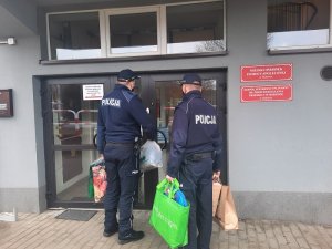 Policjanci przeprowadzili zbiórkę na rzecz pogorzelców